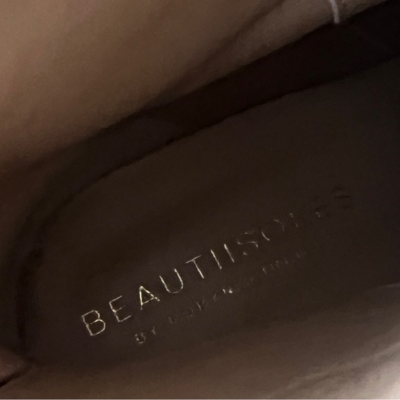 BEAUTIISOLES Brandi Pointed Toe Bootie Size 7 1/2 Excellent Pre-Owned Condition - Picture 6 of 9